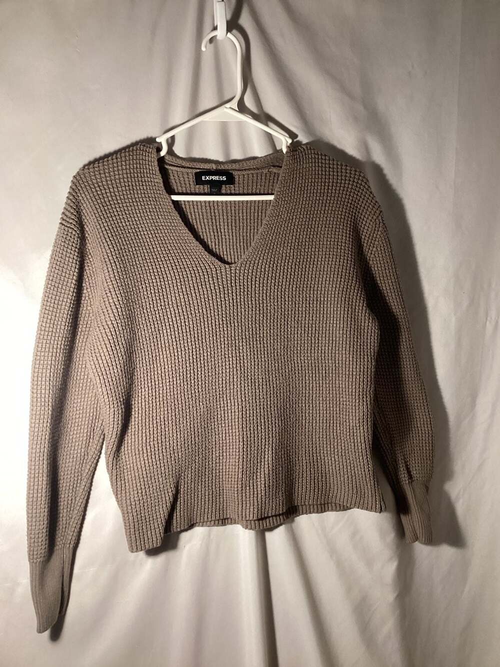 Express V-Neck Sweater Size S Brown Ribbed Knit Pullover